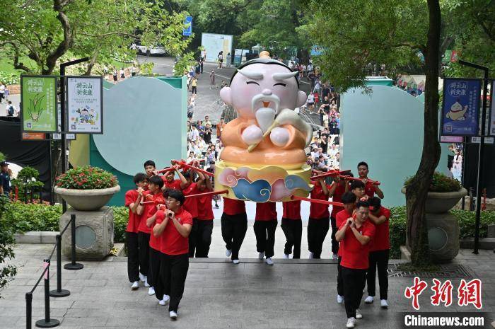 二四六香港管家婆生肖表丨首旅酒店：受益于我国入境旅游市场持续升温，吸引增多的外国游客