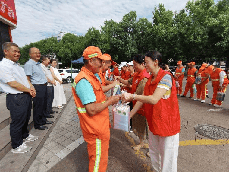 🍁管家婆一码一肖100中奖丨守住稳的底线 迈出进的步伐——甘肃镇原县经济社会发展呈良好态势