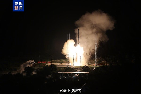 我国成功发射一箭10星：吉利星座03组卫星成功入轨 支持卫星通信  第1张